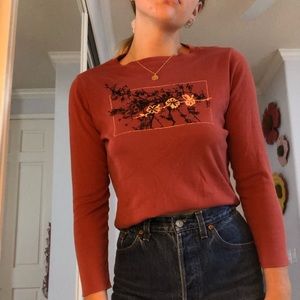 Long sleeve graphic tee